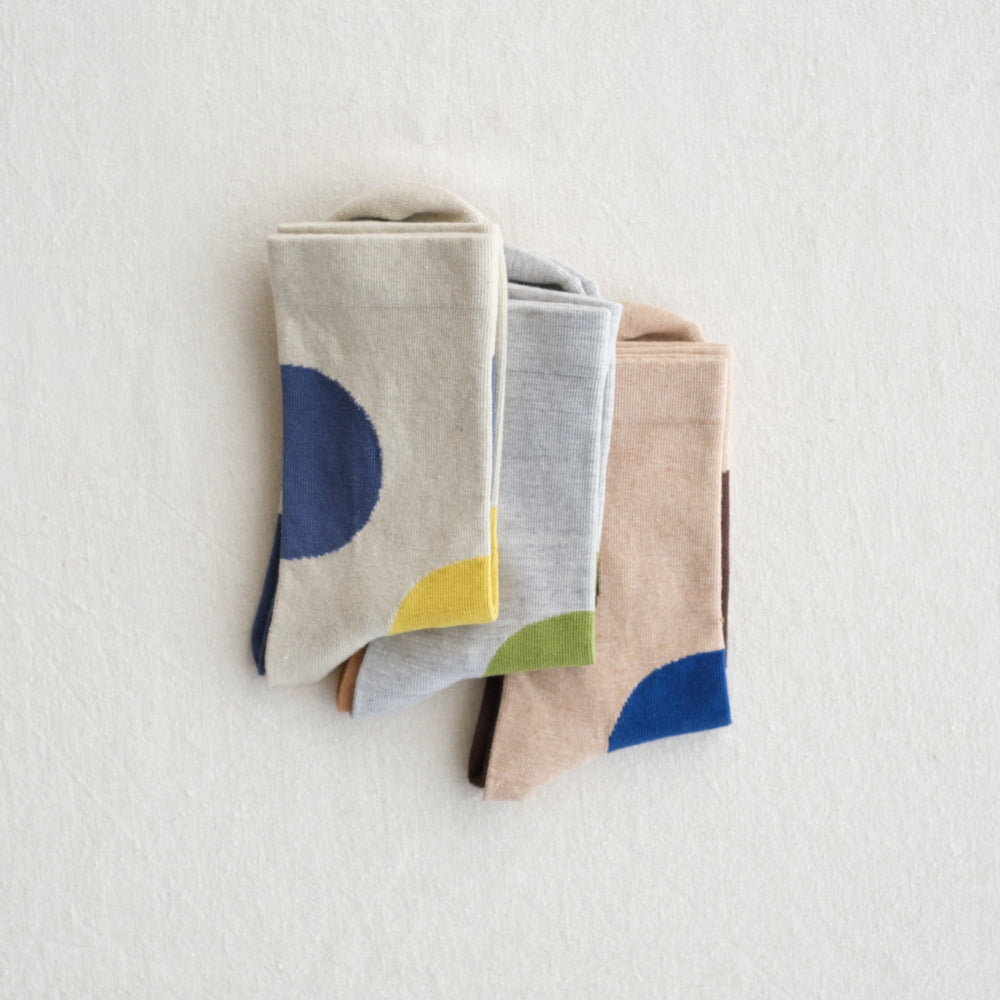4-2015｜Organic Cotton Rubber Free Asymmetry Dot Socks