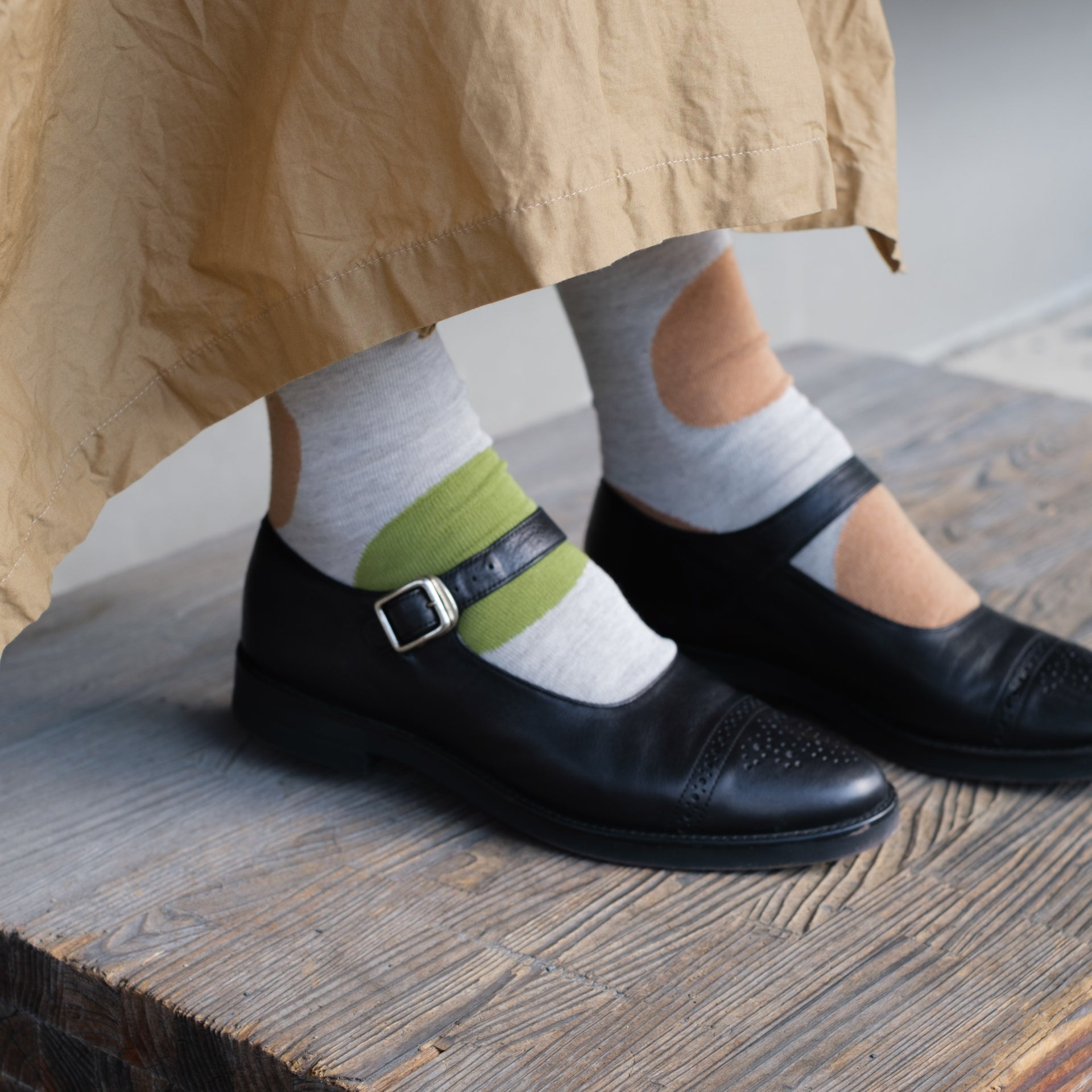 4-2015｜Organic Cotton Rubber Free Asymmetry Dot Socks