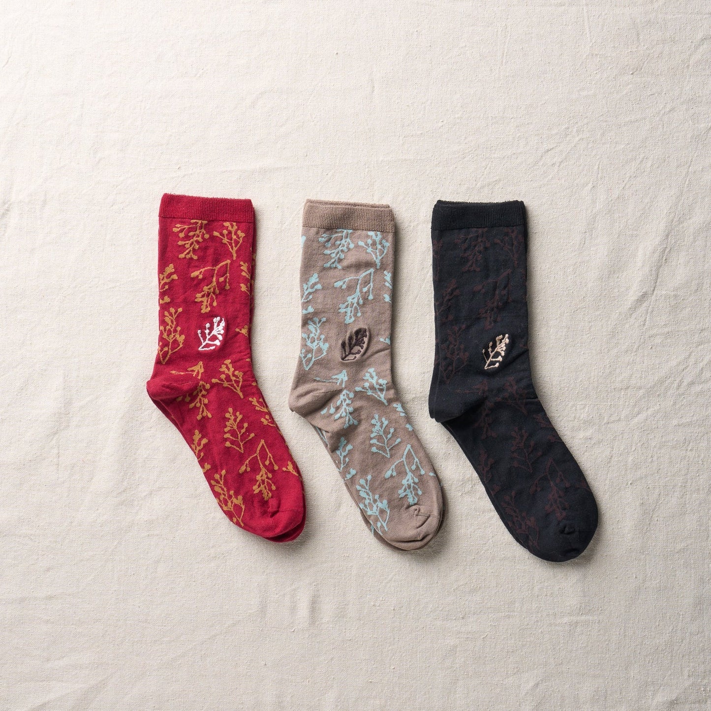 4-4001｜Organic Cotton Rose Hip Pattern Socks