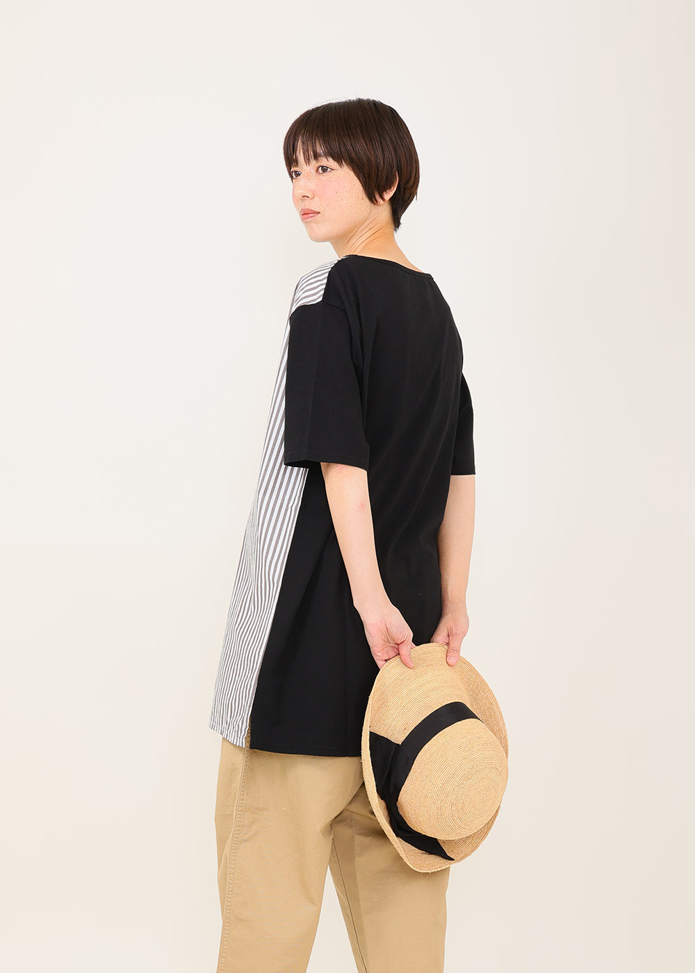 TO24C09| ナチュラルCストライプTシャツ